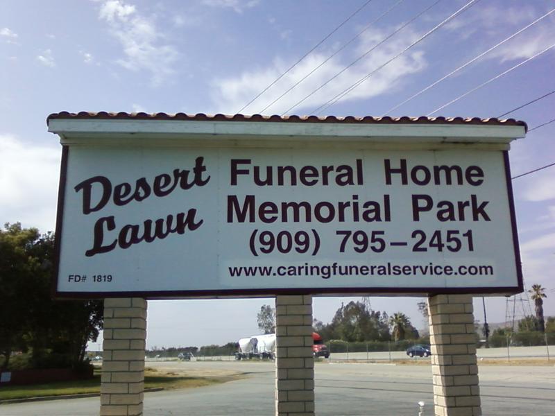 File:Banning area Cemetary sign.jpg