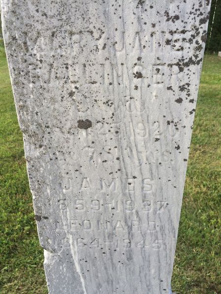 File:Mary Jane Gallinger, James, and Leonard headstone.jpg