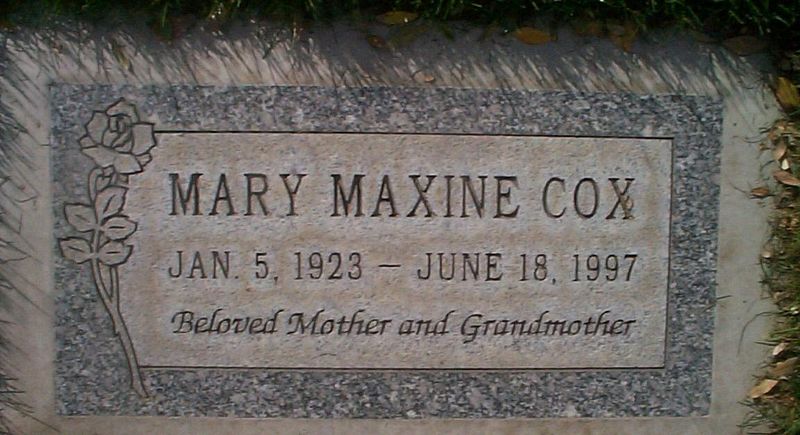File:Mary Maxine Cox Headstone.jpg